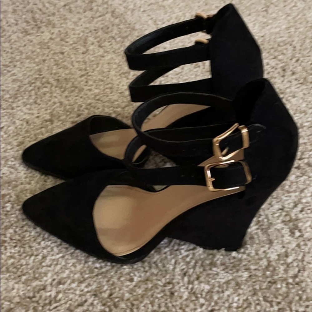 Ankle strap black faux suede heels